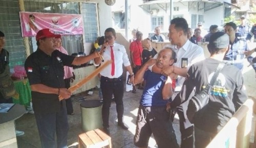 Kericuhan Sempat Warnai Penertiban Aset Milik Daop 7 Madiun