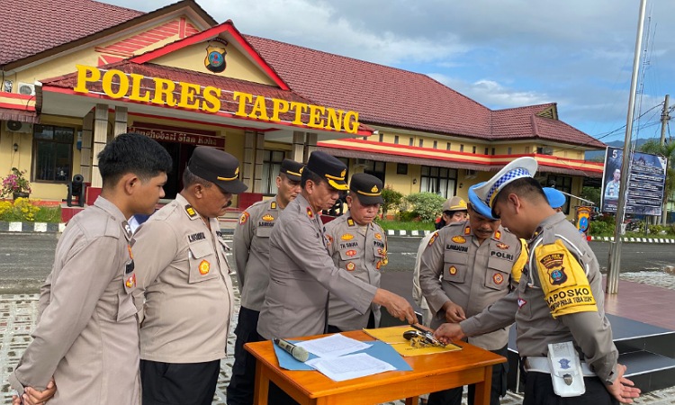 Cegah Pelanggaran Penggunaan Senpi Dan Judol Propam Polres Tapteng Cek