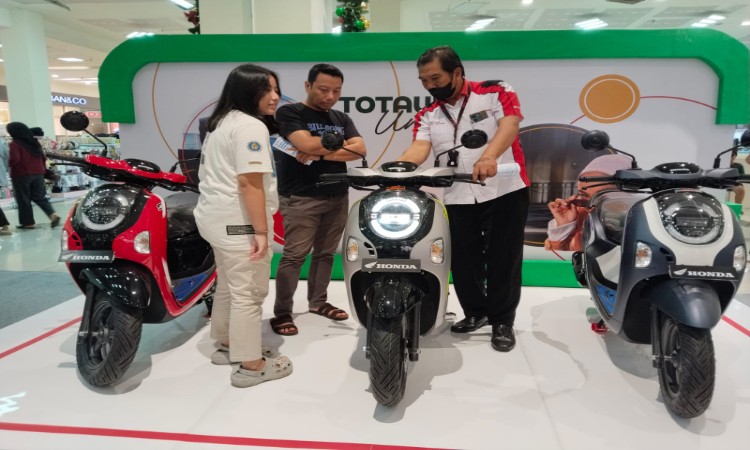 Keseruan Regional Public Launching New Honda Scoopy di Matos Malang