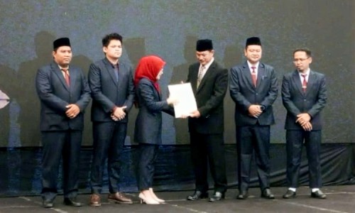 5baa3a6d6270.jpg