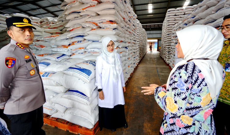 Bupati Ipuk Sebut Stok Bahan Pokok Banyuwangi Surplus, Kebutuhan hingga Lebaran Terjamin