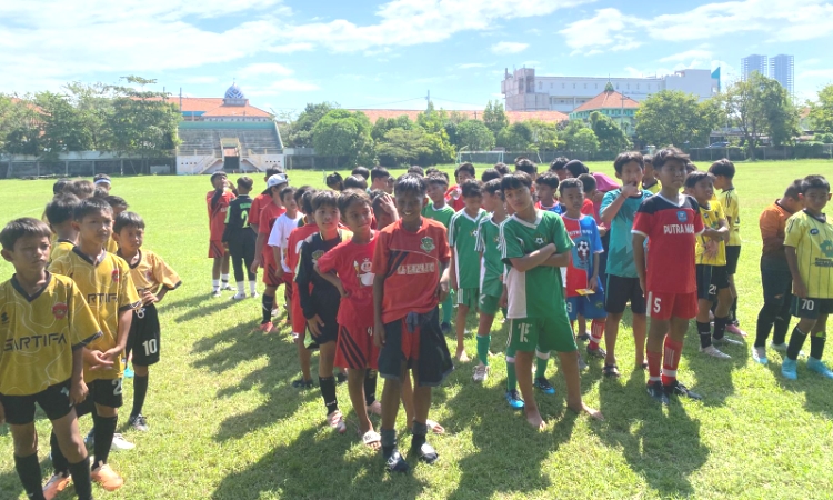 Progresif Mini League 2025 Jadi Ajang Pembinaan Telenta Muda di Surabaya
