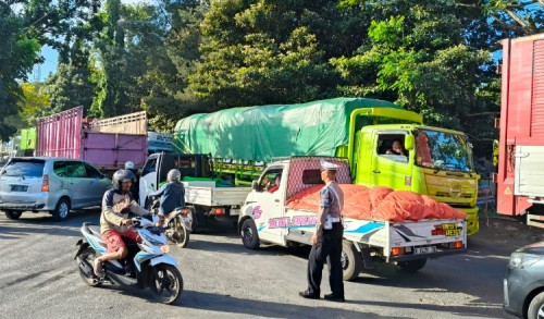 Kemacetan Menuju Pelabuhan Ketapang Banyuwangi Makin Parah, Mengular Hingga 20 Kilometer