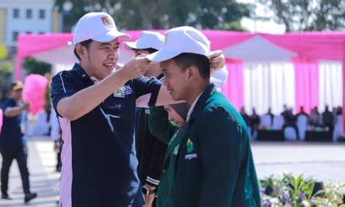Gus Fawait Lepas Ribuan Mahasiswa KKN, Komitmen Cetak Sejarah Pendidikan Jember