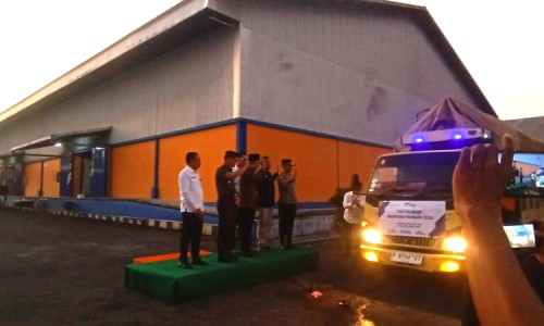 Bulog Salurkan Beras ke 203 Ribu Warga Jember, Bupati: Bukti Negara Hadir!