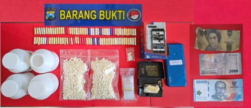 1b21f65e13e8.jpg