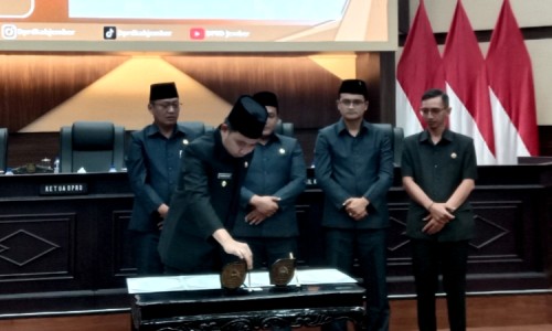 Perubahan APBD 2025 Disepakati, Bupati Jember Sebut Eksekutif dan Legislatif Kompak