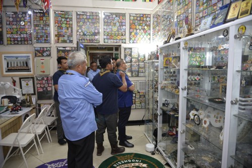 8904d7b3636d.jpg