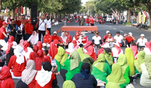 Ruang Dialog 'Curhat Bu Ipuk', Cara Bupati Banyuwangi Selesaikan Persoalan Warga