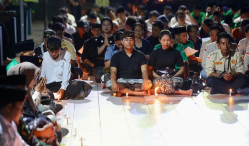 Pemuda Lintas Agama Gelar Doa Bersama untuk Kedamaian Banyuwangi dan Negeri