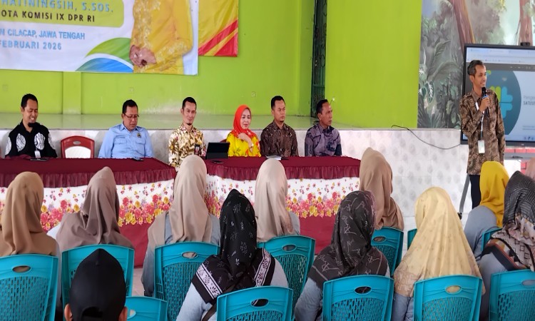 Sosialisasi SIKN di Cilacap, DPR RI Teti Fokus Optimalkan Program CKG di Masyarakat