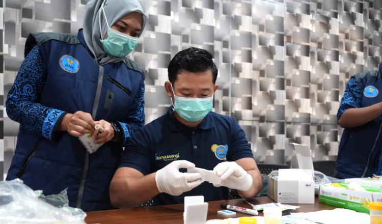 Demi Layanan Aman, KAI Tes Narkoba Mendadak Puluhan Petugas Operasional di Banyuwangi