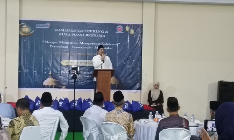 PT Semen Bosowa Maros Salurkan 1.000 Paket Sembako di 15 Desa di Kabupaten Barru