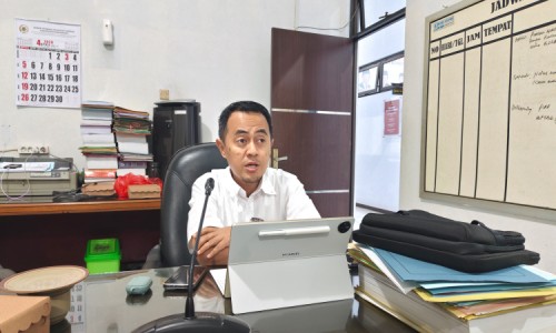 3adea43a8d48.jpg