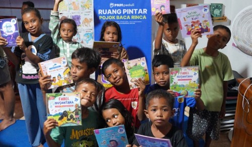 PNM Bangun Ruang Literasi di Rinca, Dorong Semangat Belajar Anak Pesisir NTT