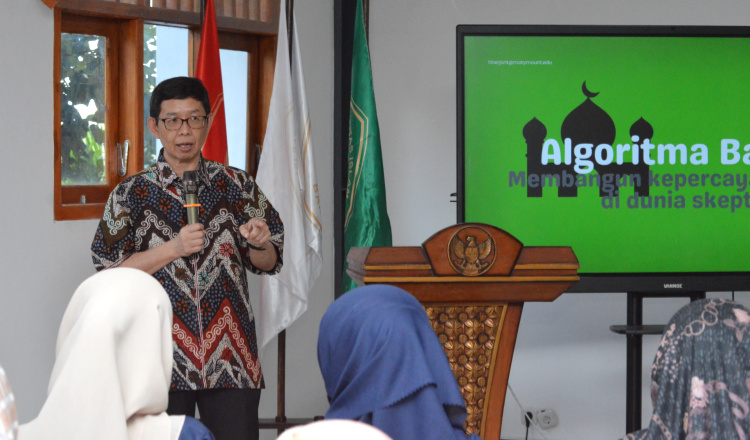 Gelar International Lecture, UI Cordoba Banyuwangi Bedah Masa Depan AI Bersama Profesor AS dan Malaysia