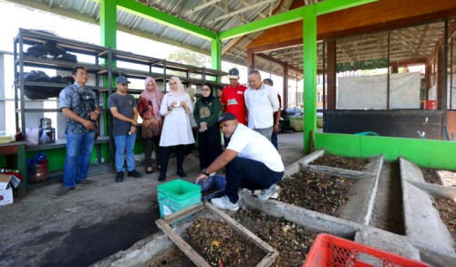 Sampah Rumah Tangga di Bakungan Banyuwangi Diolah Lebih Produktif