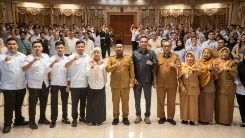Dapur MBG di Gresik Wajib Kelola Limbah dan Jadi Penggerak Ekonomi Warga Lokal