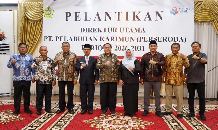 Lantik Dirut PT Pelabuhan Karimun Baru, Bupati Minta Tingkatkan Pelayanan dan Optimalkan Pendapatan