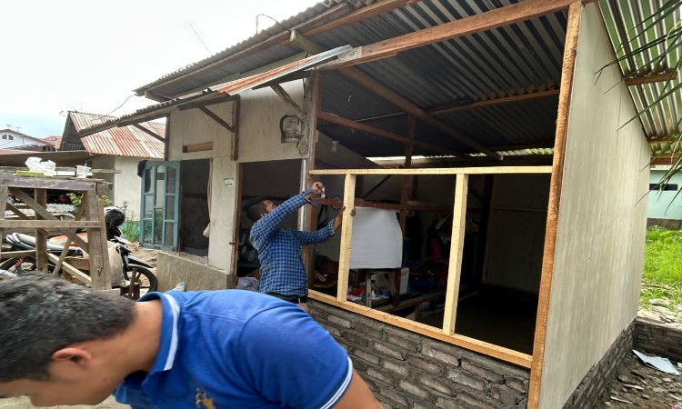 Bedah Rumah Rutan Padang Panjang, Bukti Nyata Hadir dan Bermanfaat untuk Warga