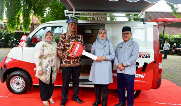 Dukung Layanan Adminduk, Bank Jatim Tambah Armada Keliling Pemkab Banyuwangi