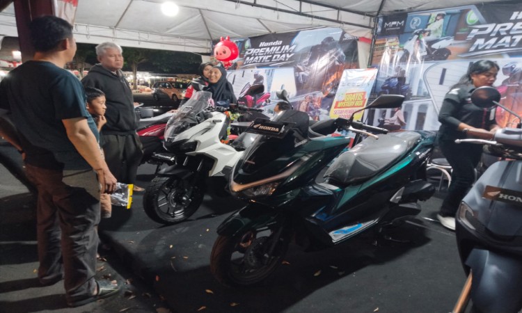 Honda Premium Matic Day Blitar, Padukan Komunitas Motor dan 'Program Untukmu Konsumen Honda'