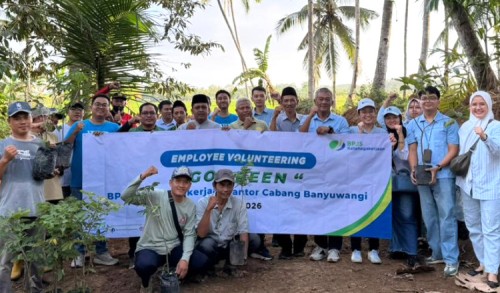 BPJS Ketenagakerjaan Banyuwangi Tanam Bibit Buah, Dukung Kelestarian Lingkungan