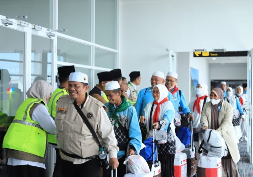 Jamaah Haji Dharmasraya Kembali dengan Selamat, Diharapkan Jadi Teladan di Tengah Masyarakat