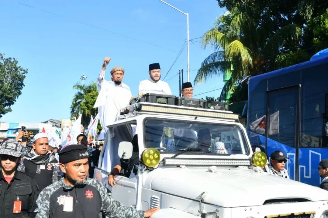 Hadiri Parade Tauhid 1448 H, Fadly Amran Ajak Warga Perkuat Nilai Keislaman