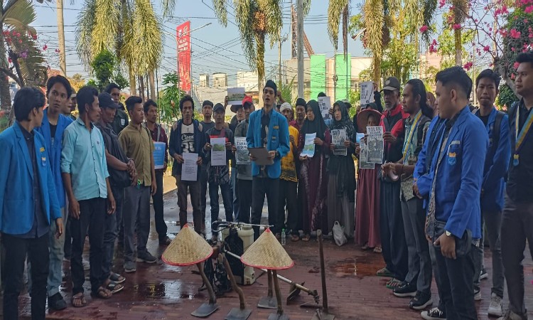 Petani dan Mahasiswa di Jember Protes Rencana Batalyon TP Ditangguhkan