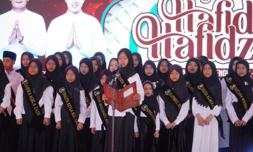 3.162 Hafidz dan Hafidzah Lamongan Dikukuhkan