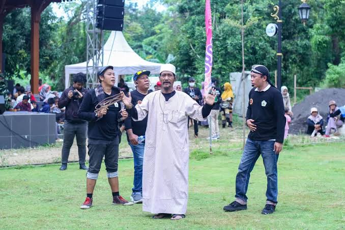 Teater Jurnalis KWGe Bakal Guncang Panggung Festival Tumpeng Nasi Krawu 