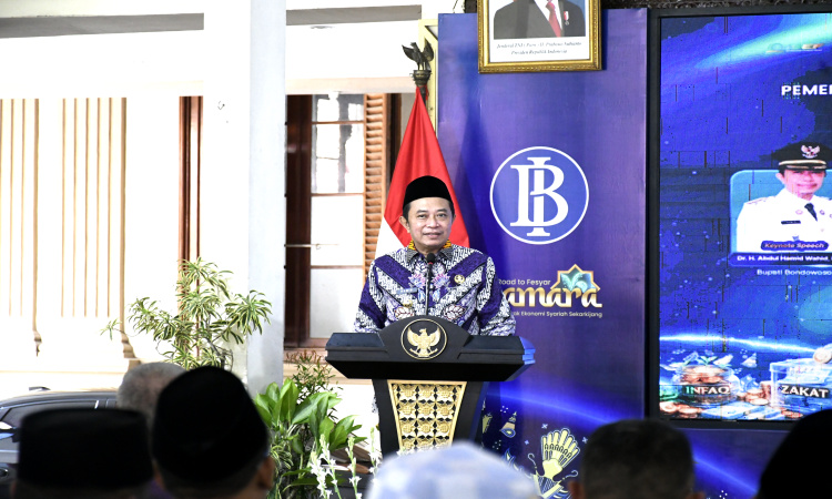 Bupati Hamid Dorong ZISWAF Produktif Saat Seminar Pesantren Bondowoso Menuju Kemandirian Ekonomi