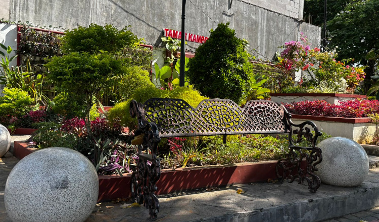 Taman Kampong Arab Dirusak, Kursi Besi Diduga Dicuri Oknum Tak Bertanggungjawab