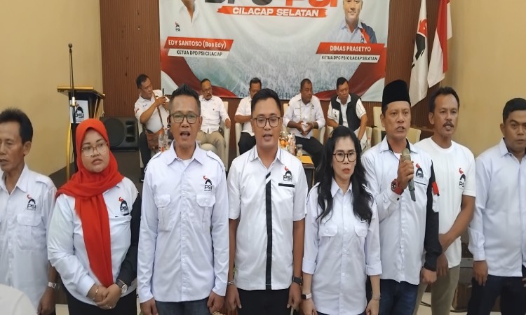 Kukuhkan Pengurus DPC-DPRt se-Cilacap Selatan, PSI Bakal Siapkan Kafe untuk Usaha Kader