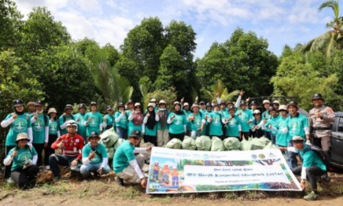 Jaga Kelestarian Laut, PTAR Gelar Aksi Bersih-bersih di Kawasan Konservasi Mangrove