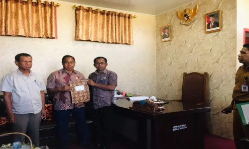 Pimpinan DPRD TTU Serahkan Rekomendasi Laporan Kasus dr. Icha ke Badan Kehormatan 