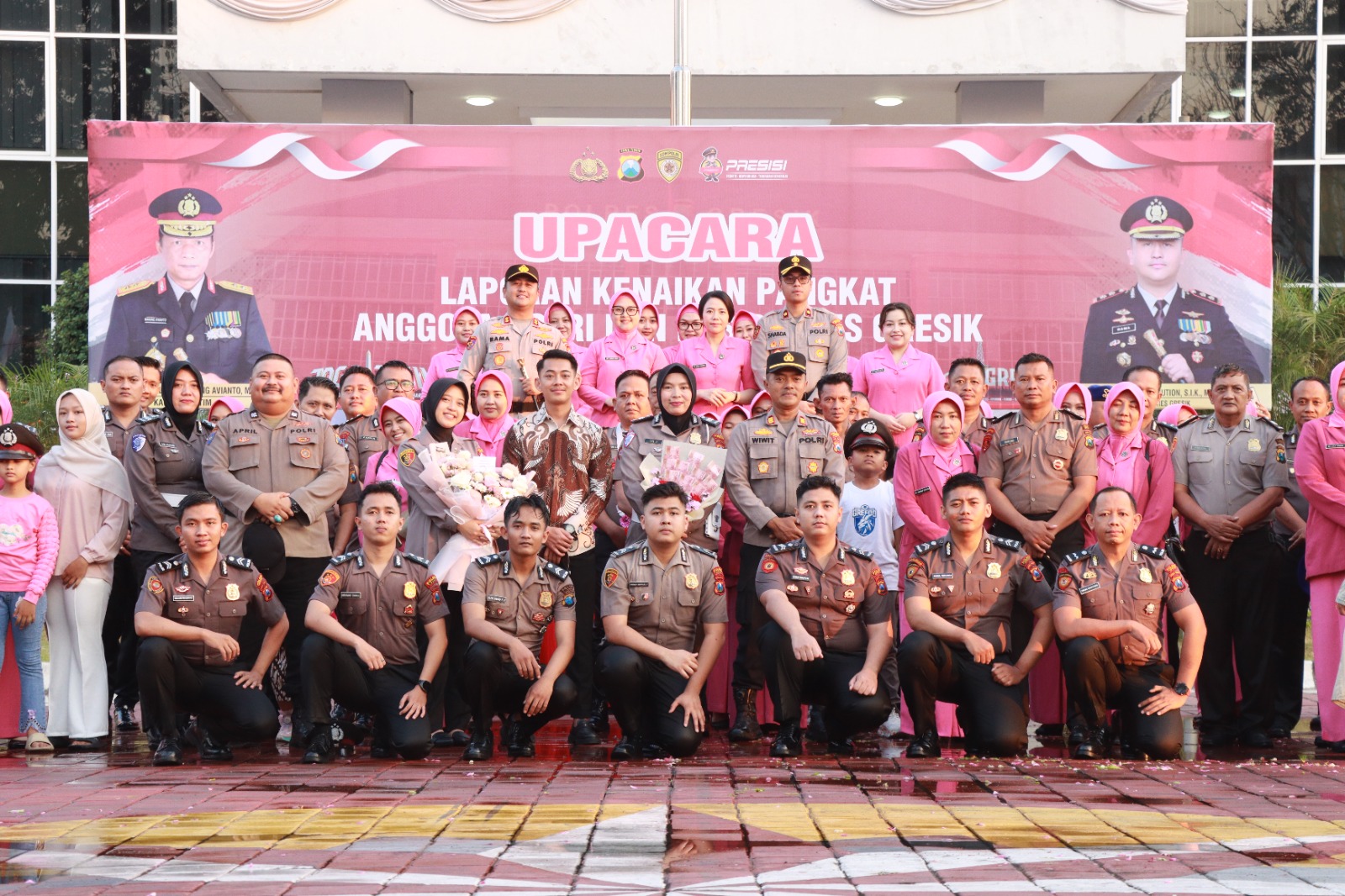 79 Personel Polri dan 3 PNS Polres Gresik Naik Pangkat