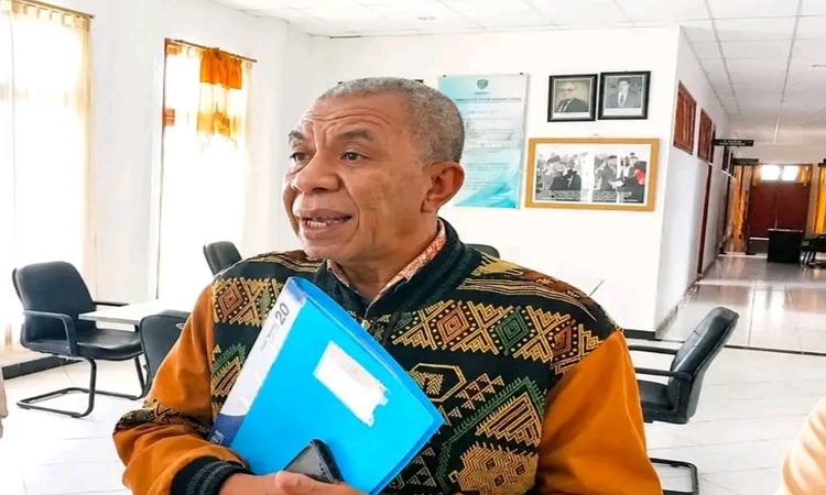 Usai Diperiksa BK DPRD, Ayah Dokter Icha Minta Tiga Oknum DPRD TTU Diberi Sanksi Tegas