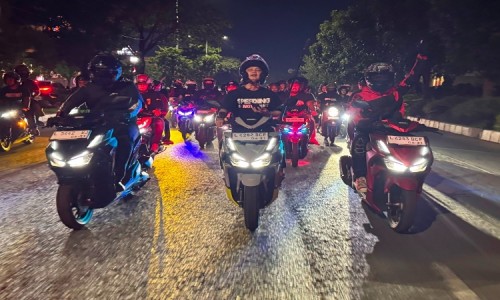 New Honda Vario 160 Evo Ajak Ratusan Bikers Nikmati Pengalaman Night Ride