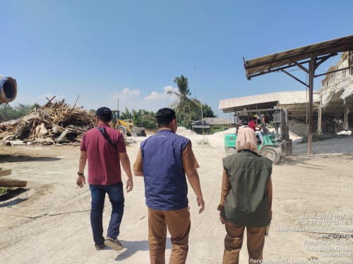 Asap Produksi Picu Polusi Udara, DLH Gresik Beri Sanksi Pabrik Pupuk Dolomit di Golokan