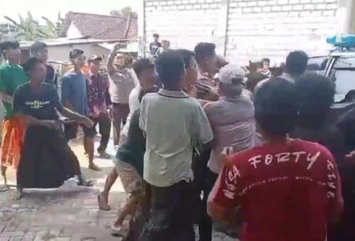 Gelapkan Sepeda Motor Warga, Empat Pria Madura di Bungah Gresik Nyaris Babak Belur Dihajar Massa