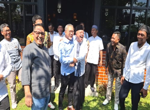 Kontribusi Nyata ke Negara, Zulhas Minta Rokok 88 Bondowoso Tak Dianaktirikan Ritel Modern