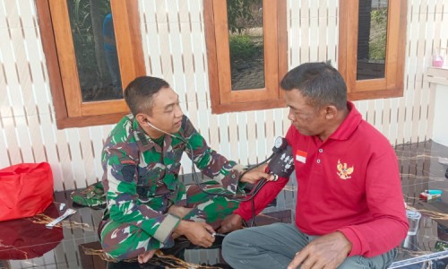 Satgas TMMD 129 Bojonegoro Beri Layanan Kesehatan Gratis untuk Warga Kesongo-Kedungadem