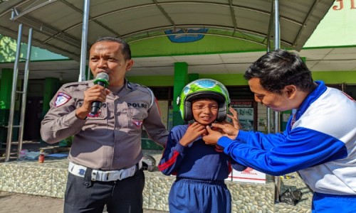 MPM Honda Jatim Tanamkan Budaya Cari Aman kepada 100 Siswa SDN Sidoklumpuk Sidoarjo