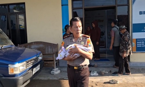 Polisi Buru Pelaku Pembuangan Bayi di Ngawi
