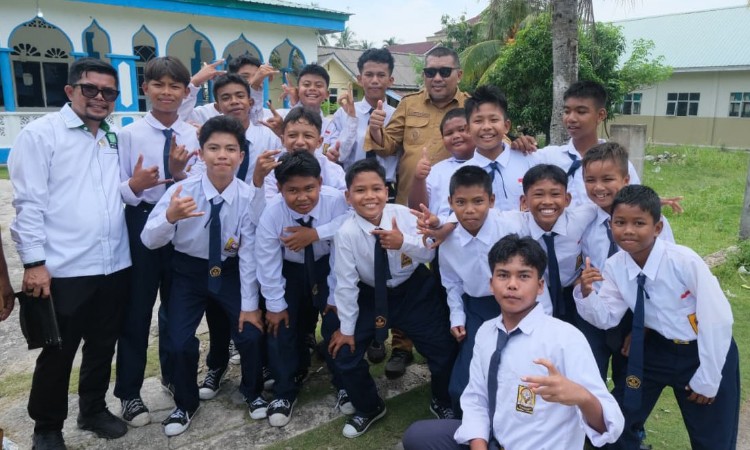 Komitmen Prioritaskan Wilayah 3T, Wabup Karimun Sidak Ke Desa Sugie