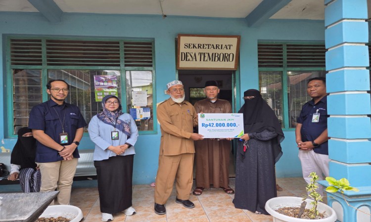 Anggota BPD Temboro Wafat, Ahli Waris Terima Santunan BPJS Ketenagakerjaan Rp 42 Juta