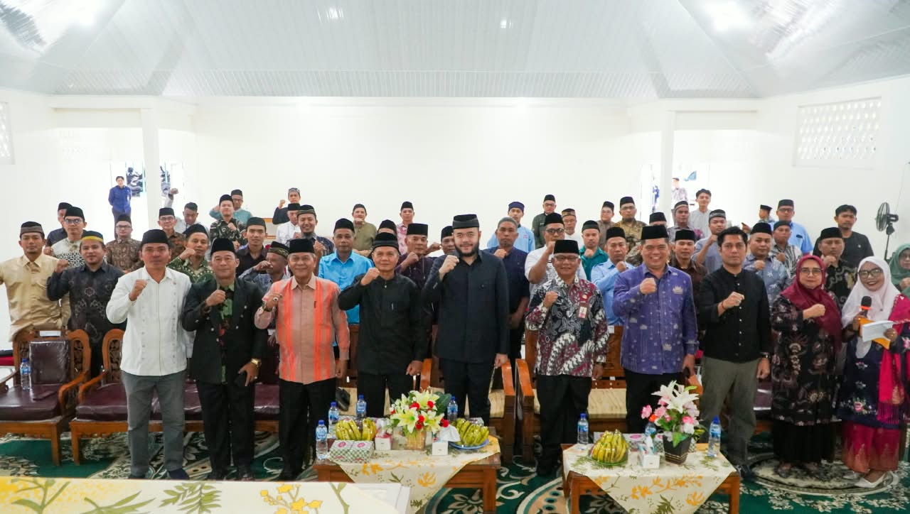 Perkuat Peran Imam Masjid dan Lembaga Adat, Wali Kota Fadly Amran Buka Pelatihan se-Kenagarian Limau Manis