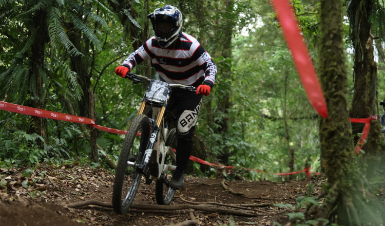 Konsisten Gelar BIG Downhill, UCI Apresiasi Banyuwangi Atas Kualitas Lintasan dan Penyelenggaraan